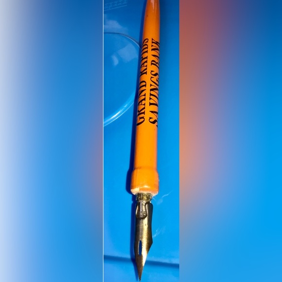 1900s GRAND RAPIDS SAVINGS Bank Where You Feel At Home Quill TipFountain Pen - Picture 3 of 10